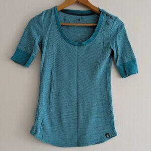 The North Face Short Sleeved Teal Henley Shirt Size S